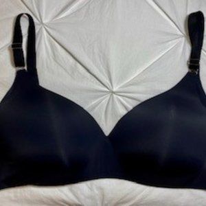 La Vie en Rose Lightly Lined Wireless Sleek Back Bra 42D